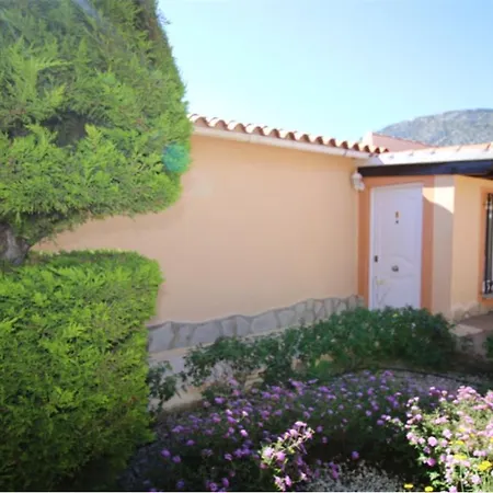 Holiday Home- Canuta 1 شاليه *
